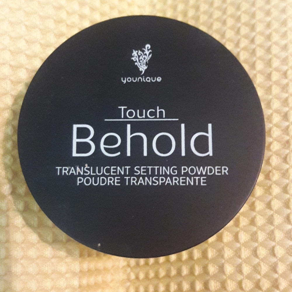 Younique Translucent Setting Powder